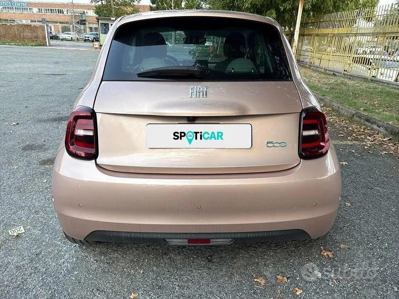 Fiat 500 Elettrica La Prima 2025 photo 4