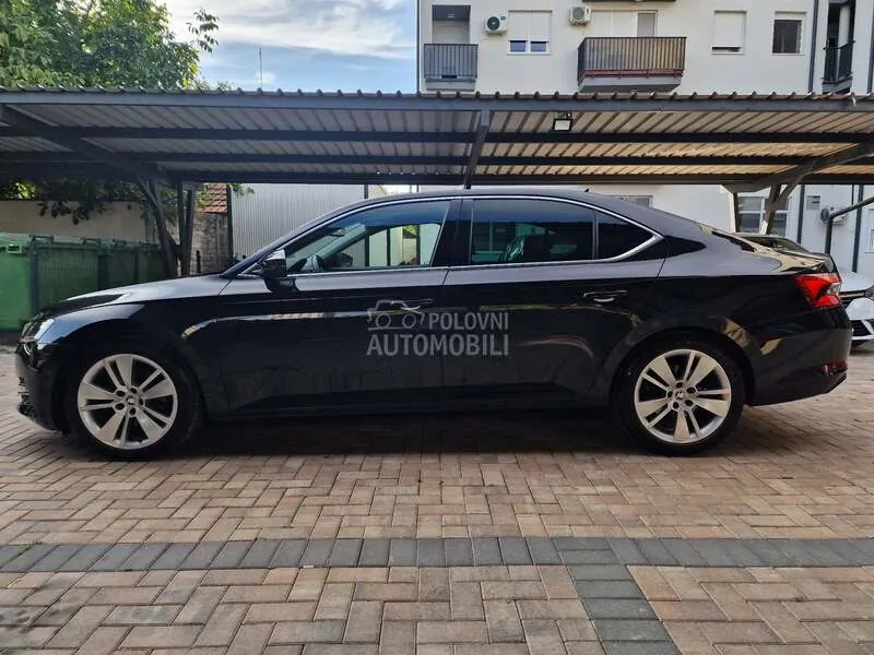 Skoda Superb 2022 photo 5