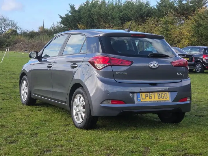 Hyundai I20 2017 photo 4