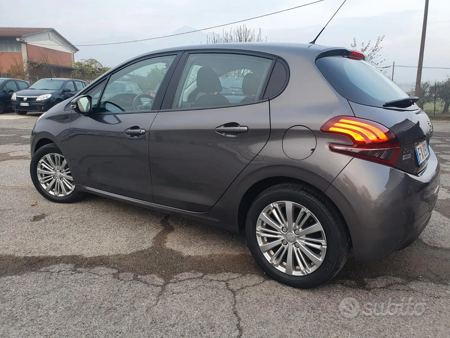 Peugeot 208 2019 photo 3