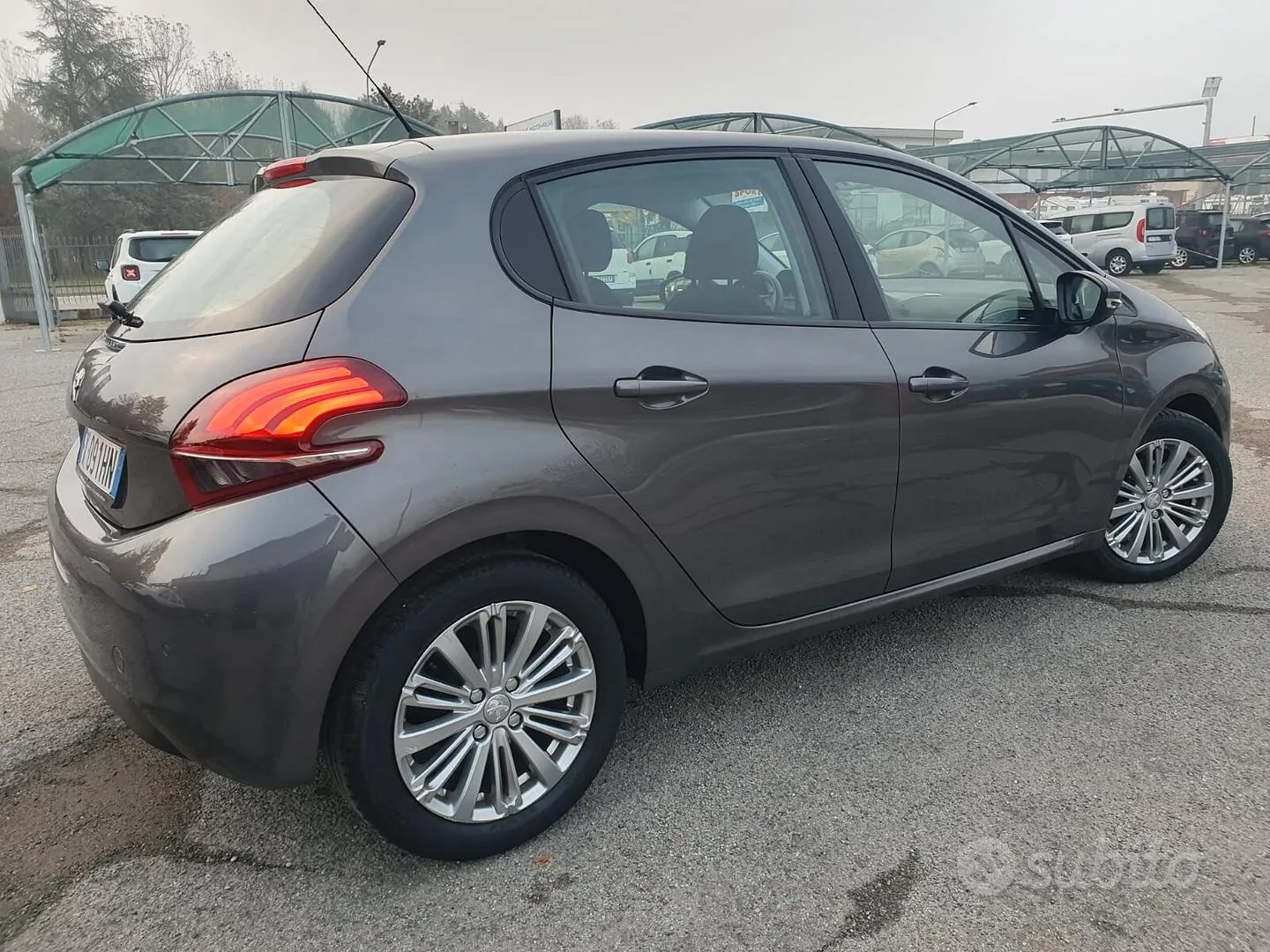 Peugeot 208 2019 photo 4