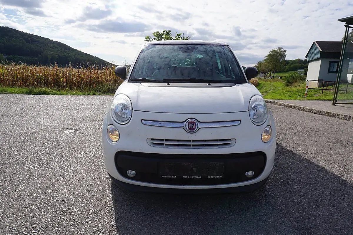 Fiat 500L 2015 photo 2