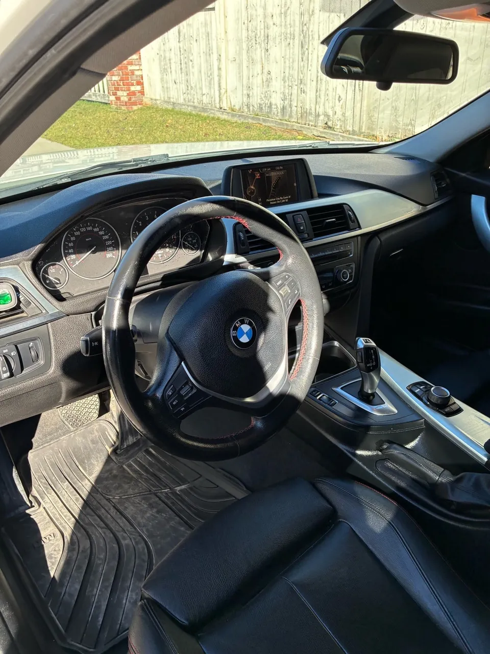 BMW 320I 2015 photo 3