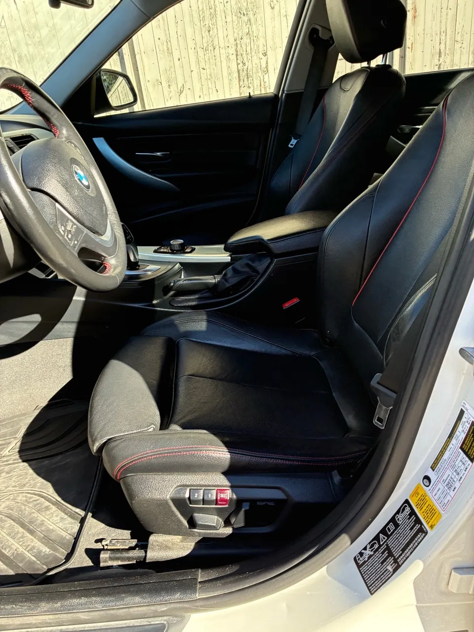 BMW 320I 2015 photo 4