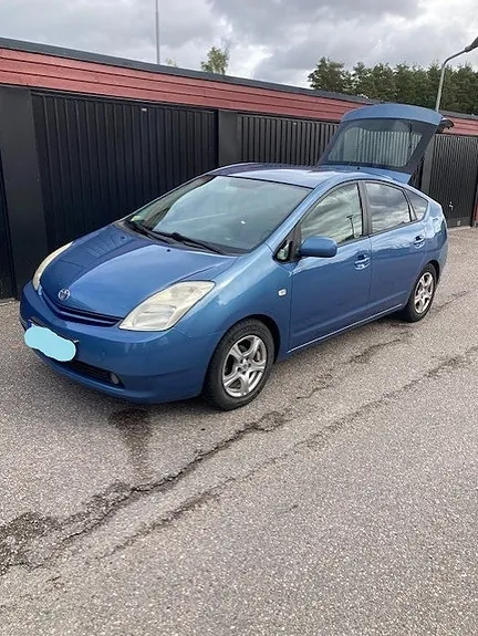 Toyota Prius 2004 photo 3