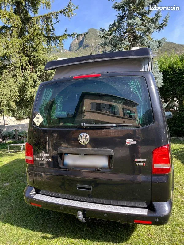 Volkswagen Multivan 2011 photo 2