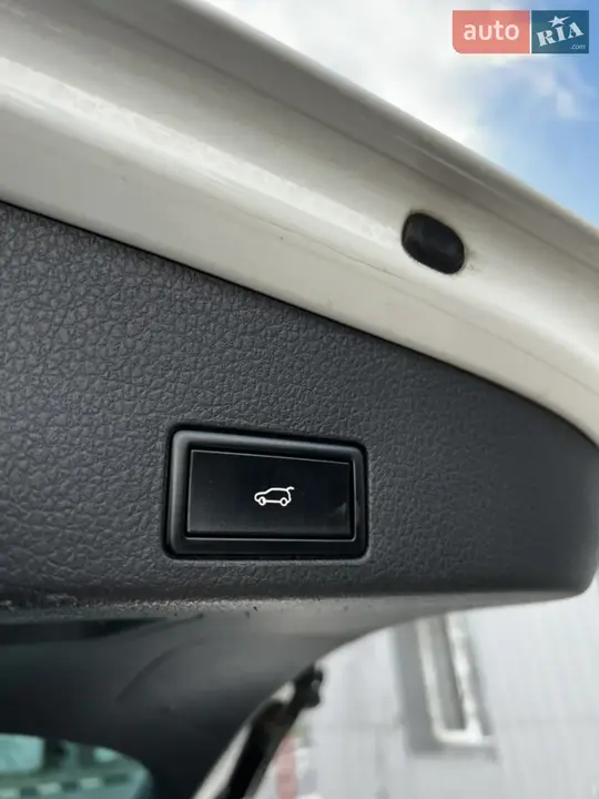 Volkswagen Touareg 2013 photo 4