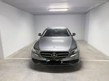 Mercedes-Benz E200D