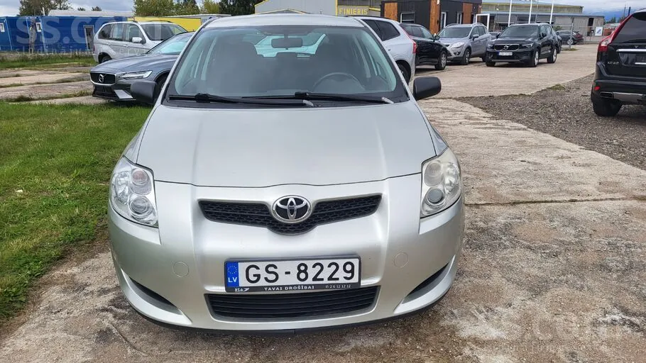 Toyota Auris 2007 photo 2