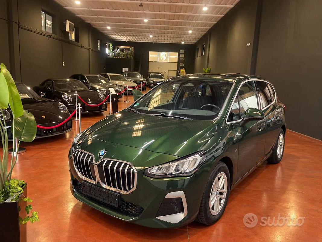 BMW 218I