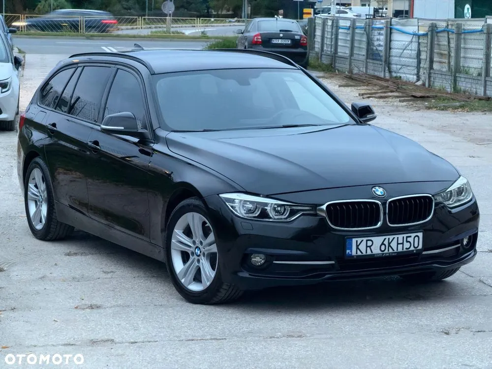 BMW 3 Series 2019 photo 4