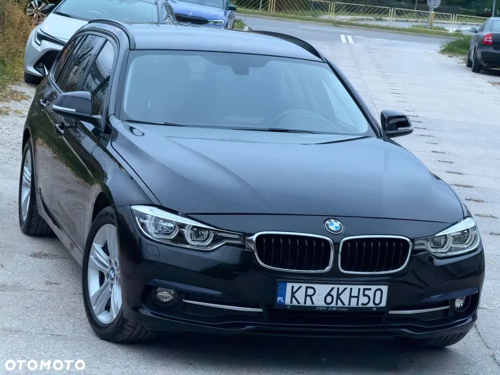 BMW 3 Series 2019 photo 3