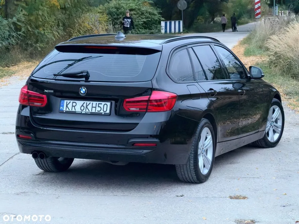 BMW 3 Series 2019 photo 5
