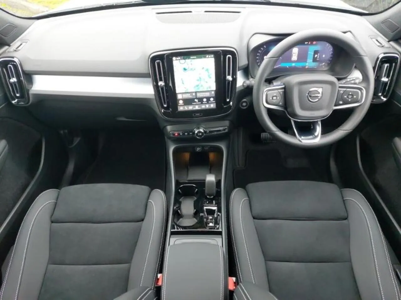 Volvo Xc40 2025 photo 3