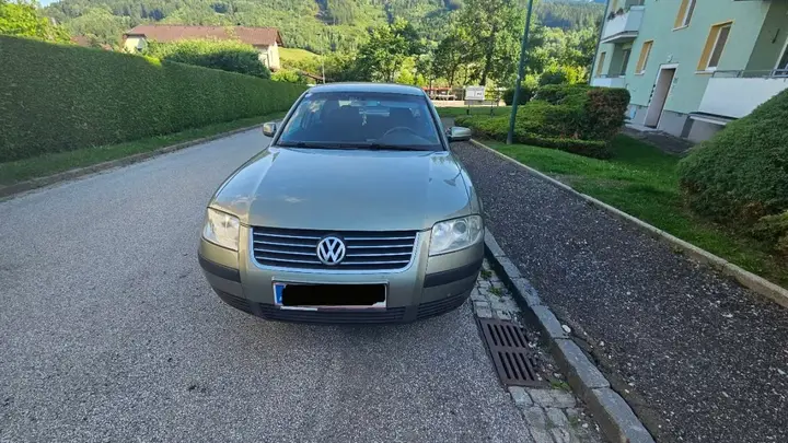 Volkswagen Passat 2001 photo 3