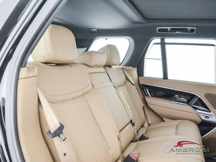 Land Rover Range Rover 2026 photo 5