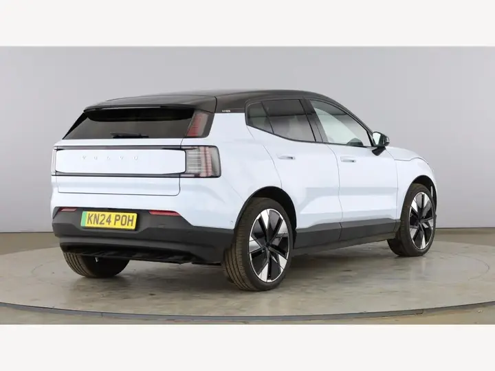 Volvo Ex30 2024 photo 3