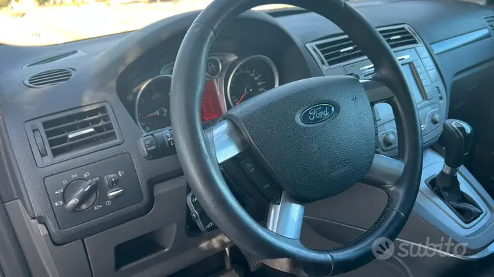 Ford Kuga 2010 photo 5