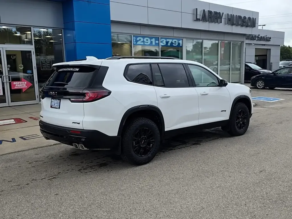 GMC Acadia 2026 photo 3