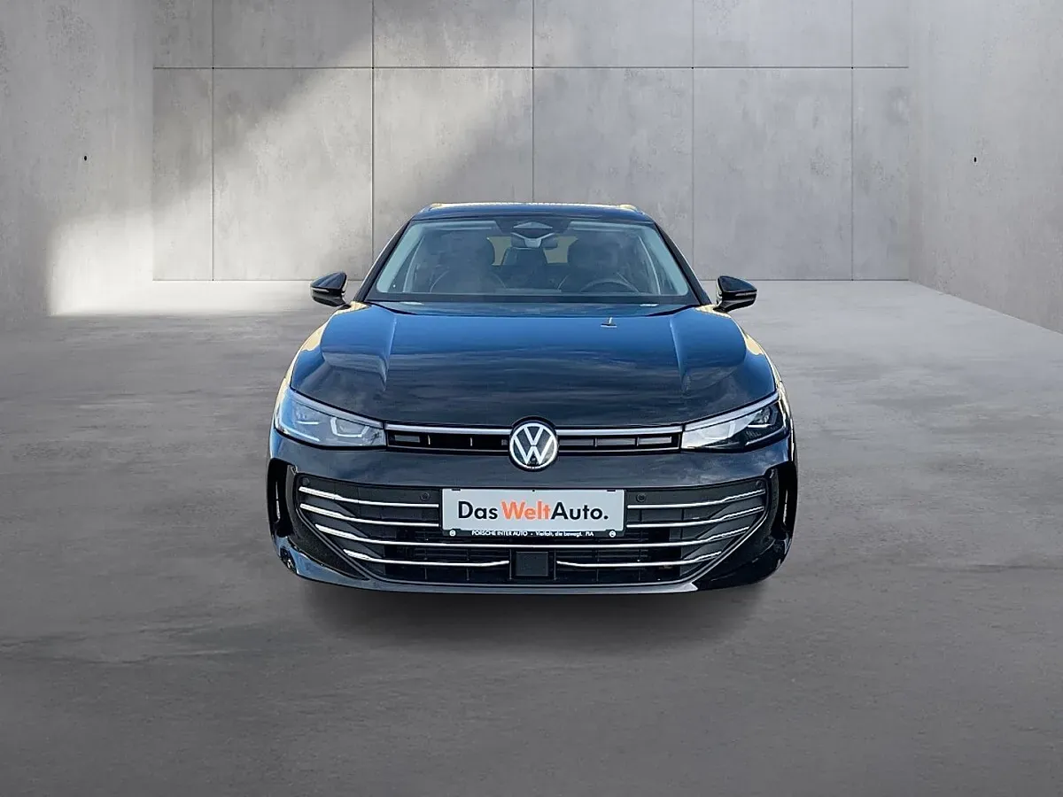 Volkswagen Passat 2025 photo 2