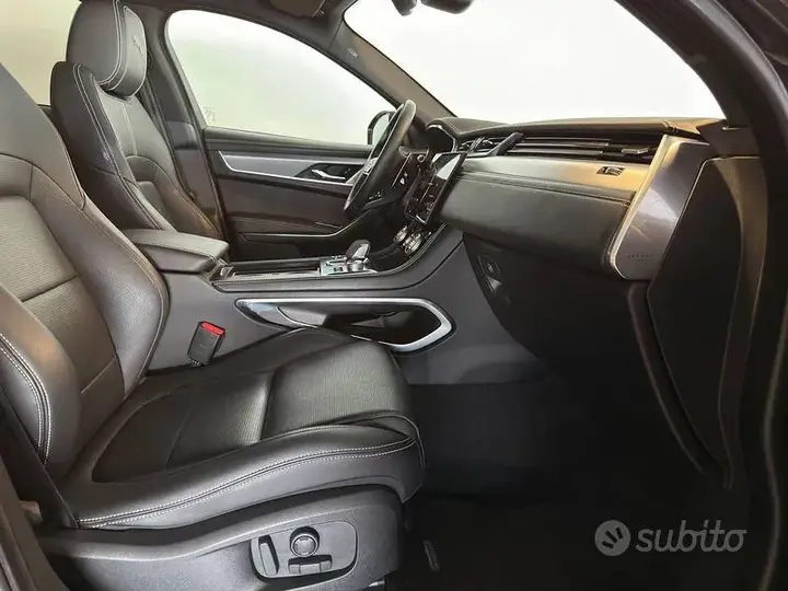 Jaguar F-Pace 2024 photo 3