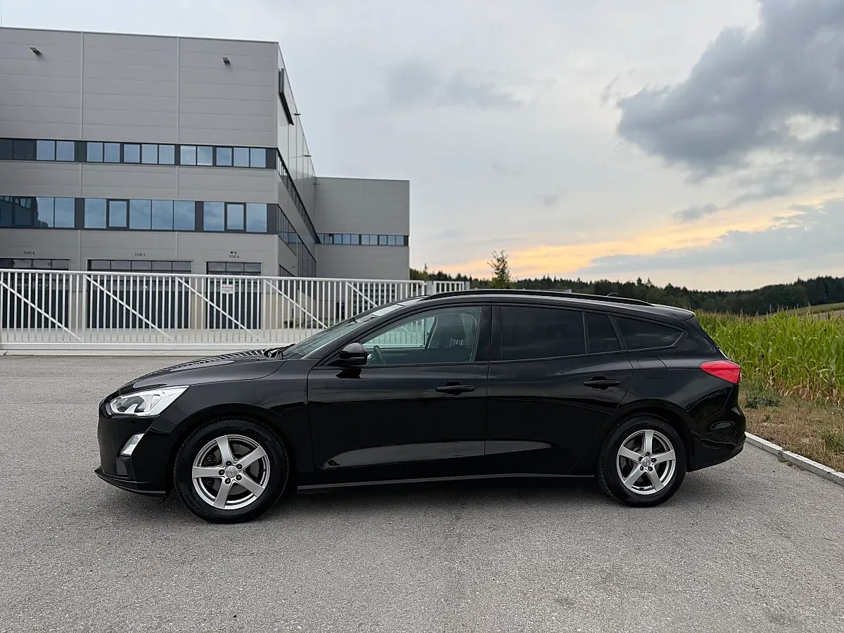 Ford Focus 2018 photo 3