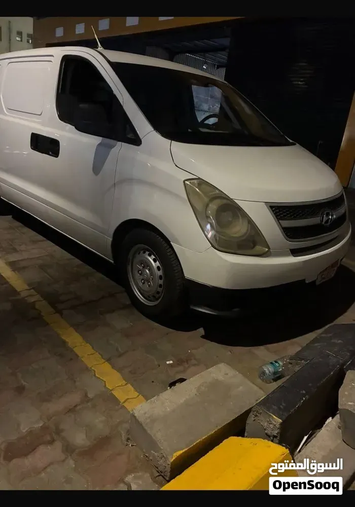 Hyundai H1 2013 photo 5
