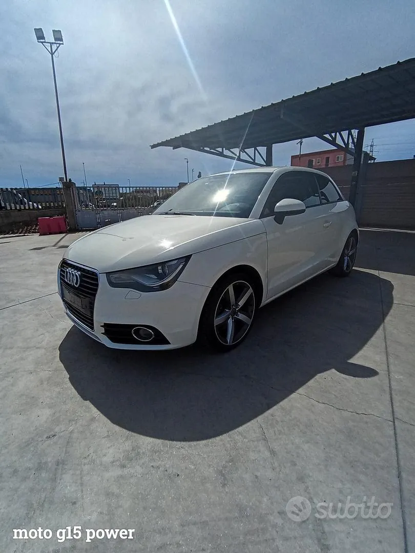 Audi A1 2010 photo 4