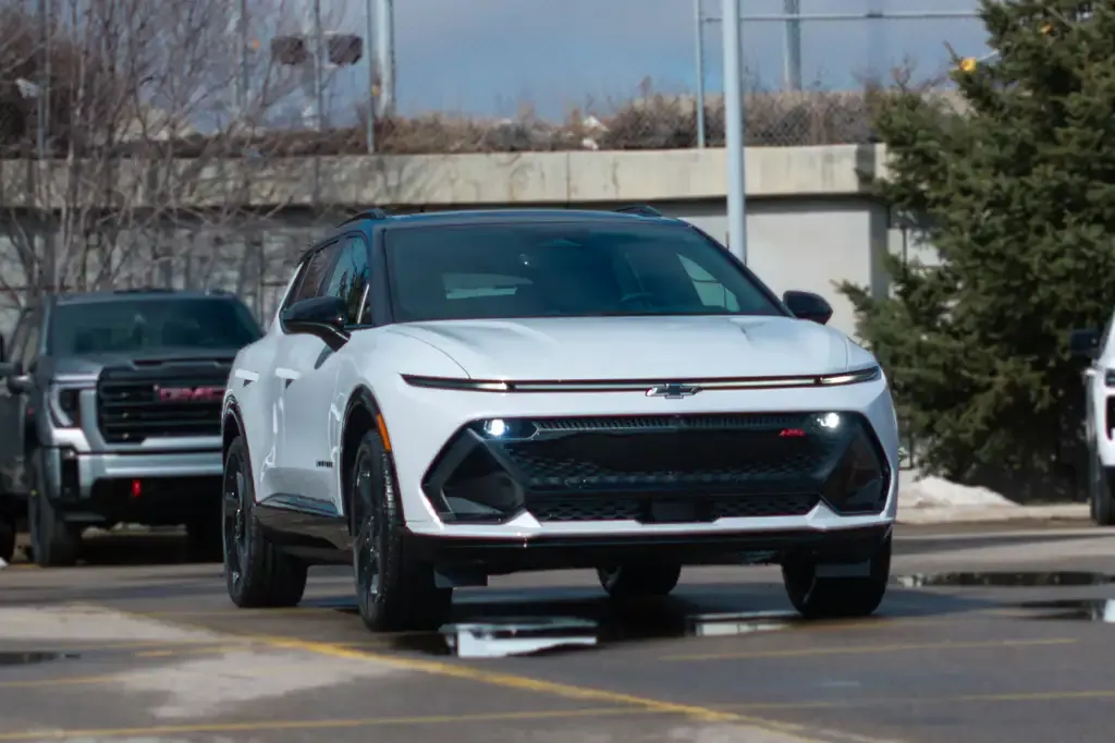 Chevrolet Equinox 2026 photo 3
