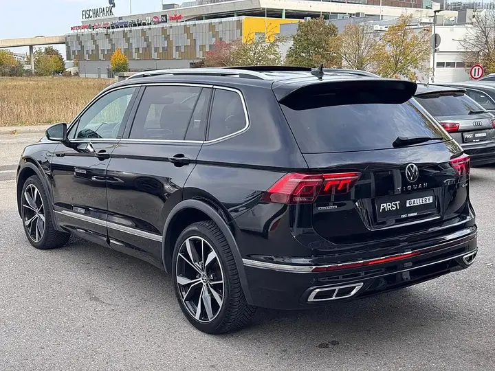 Volkswagen Tiguan Allspace 2022 photo 2