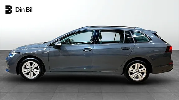 Volkswagen Golf I 2026 photo 2