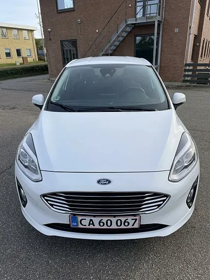 Ford Fiesta 2018 photo 2