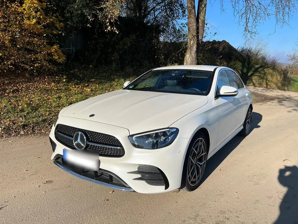 Mercedes-Benz E200 D Amg 9G