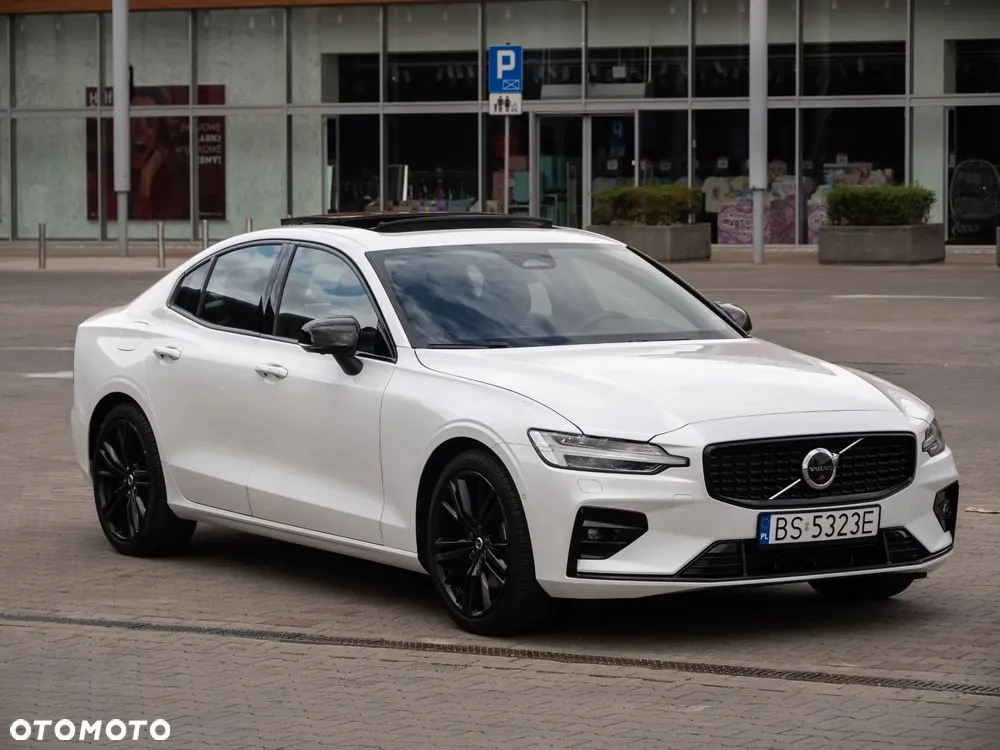 Volvo S60 2024 photo 3
