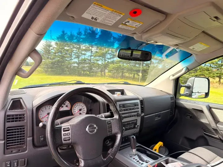 Nissan Titan 2012 photo 5