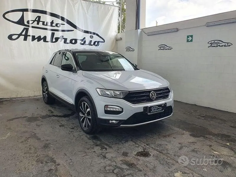 Volkswagen T-Roc 2018 photo 3