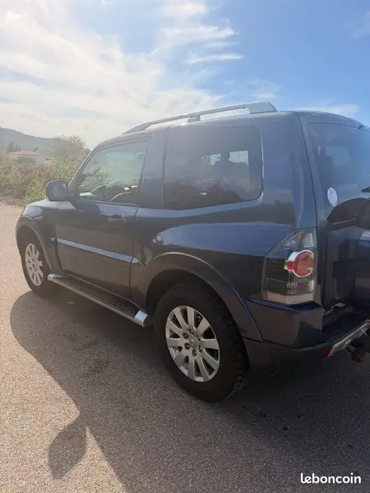 Mitsubishi Pajero 2007 photo 2