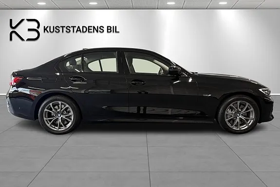BMW 330E 2022 photo 2