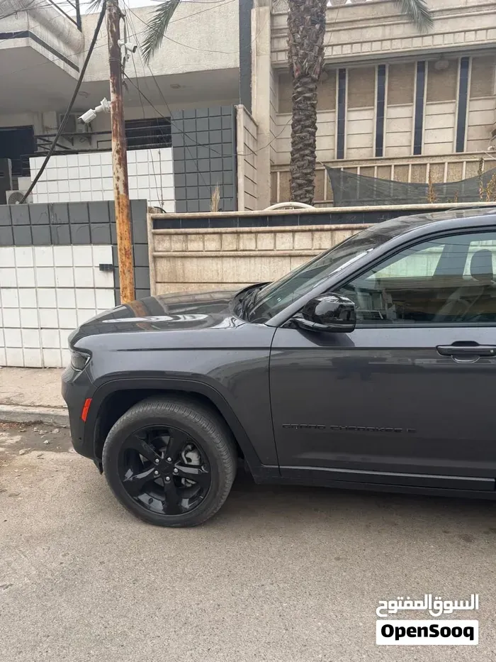 Jeep Grand Cherokee 2024 photo 2