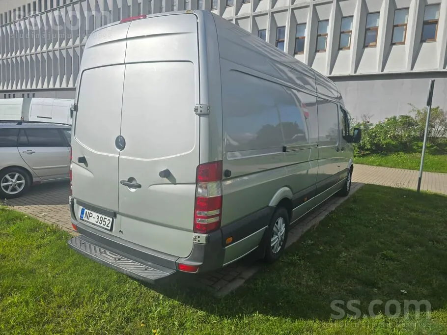Mercedes-Benz Sprinter 2018 photo 2