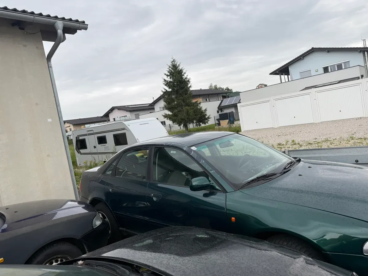Audi A4 1995 photo 3