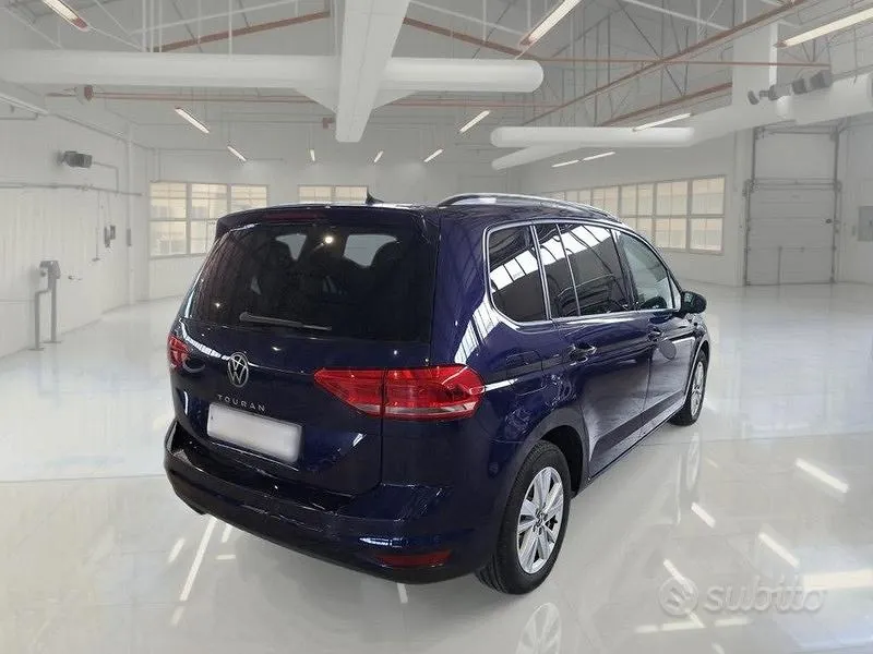 Volkswagen Touran 2023 photo 4
