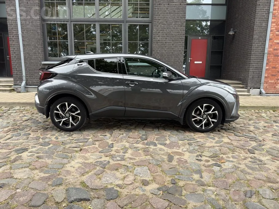 Toyota C-Hr 2021 photo 5