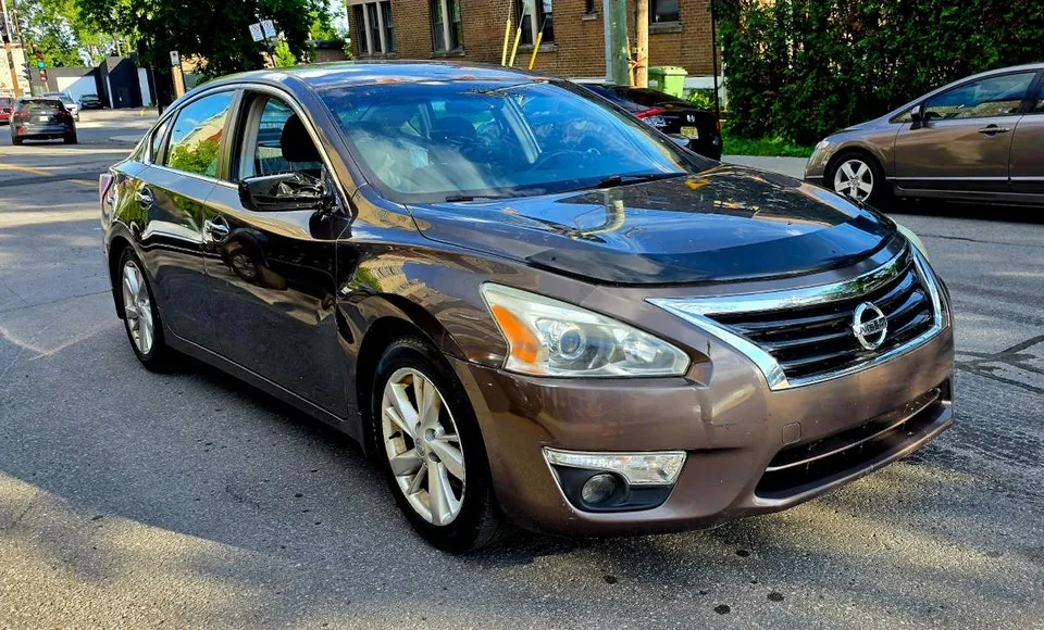 Nissan Altima 2013 photo 2