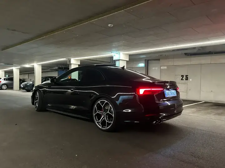 Audi A5 2017 photo 3