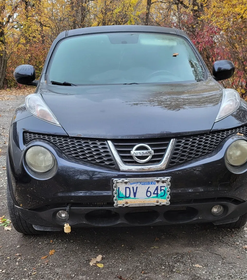 Nissan Juke 2011 photo 2