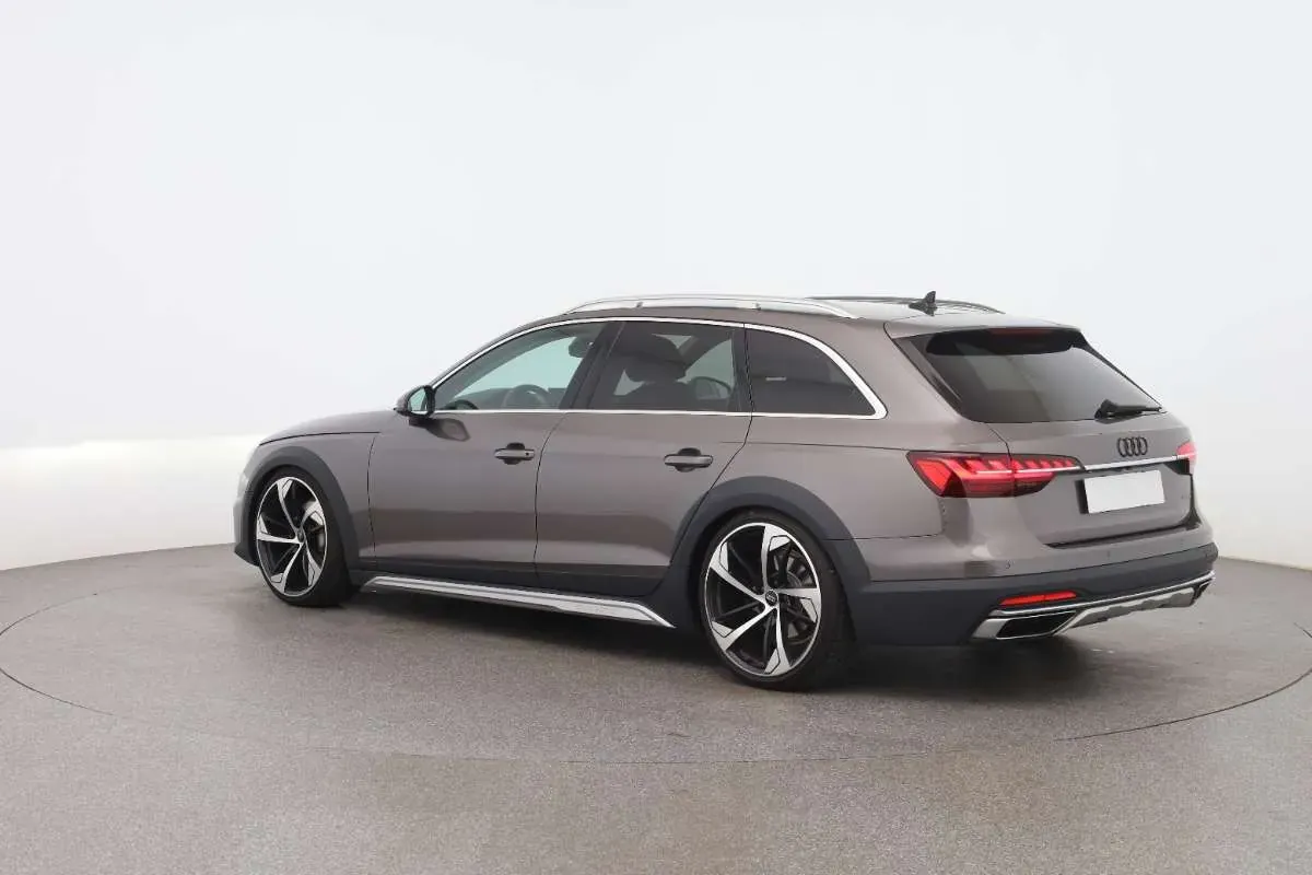 Audi A4 Allroad 2022 photo 3