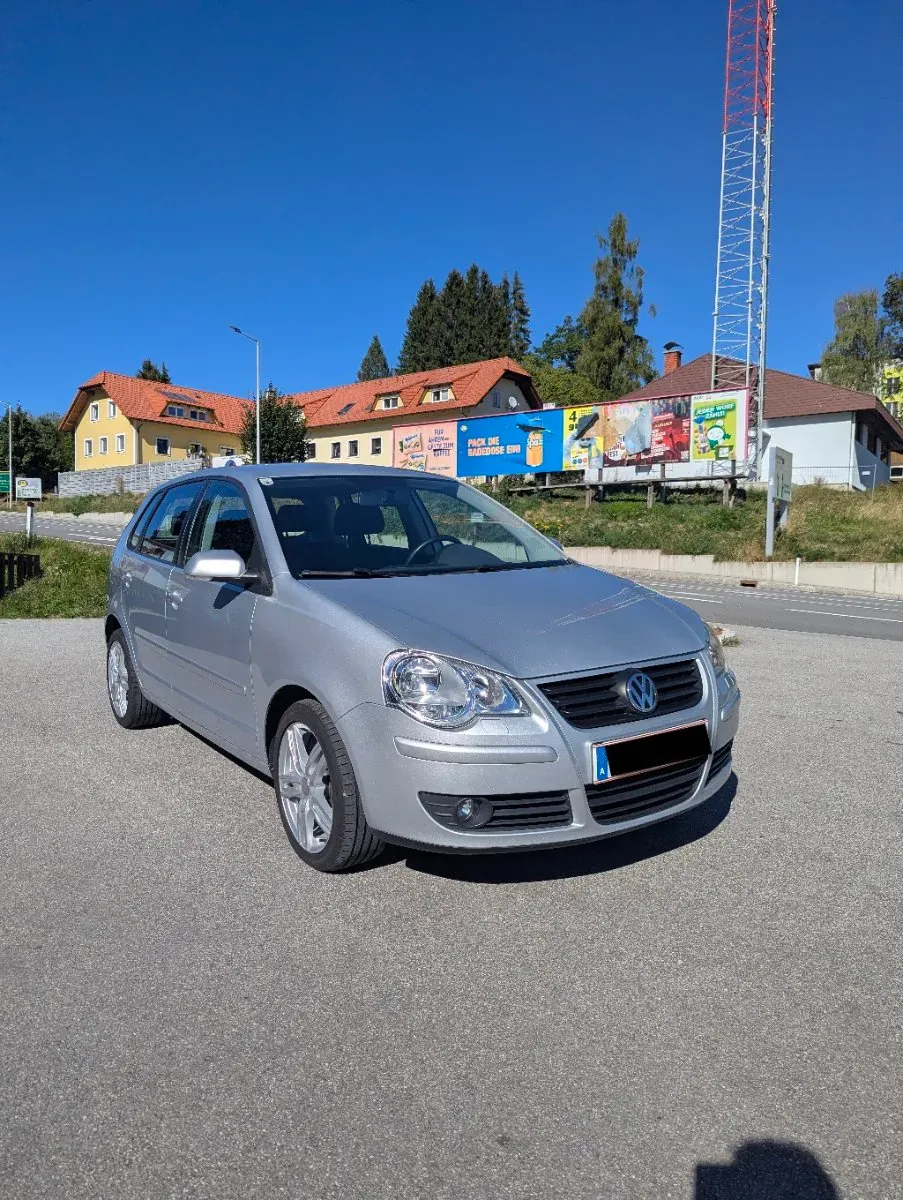 Volkswagen Polo 2009 photo 2