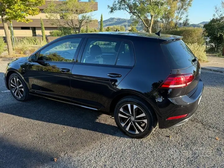 Volkswagen Golf 2019 photo 2