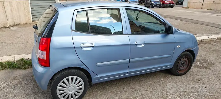Kia Picanto 2005 photo 2